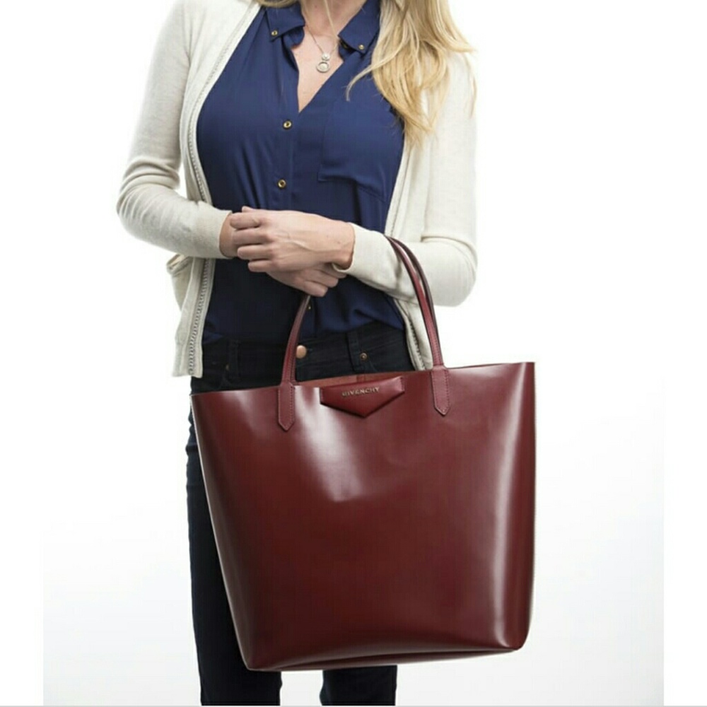 Givenchy Antigona Tote with Pouch
